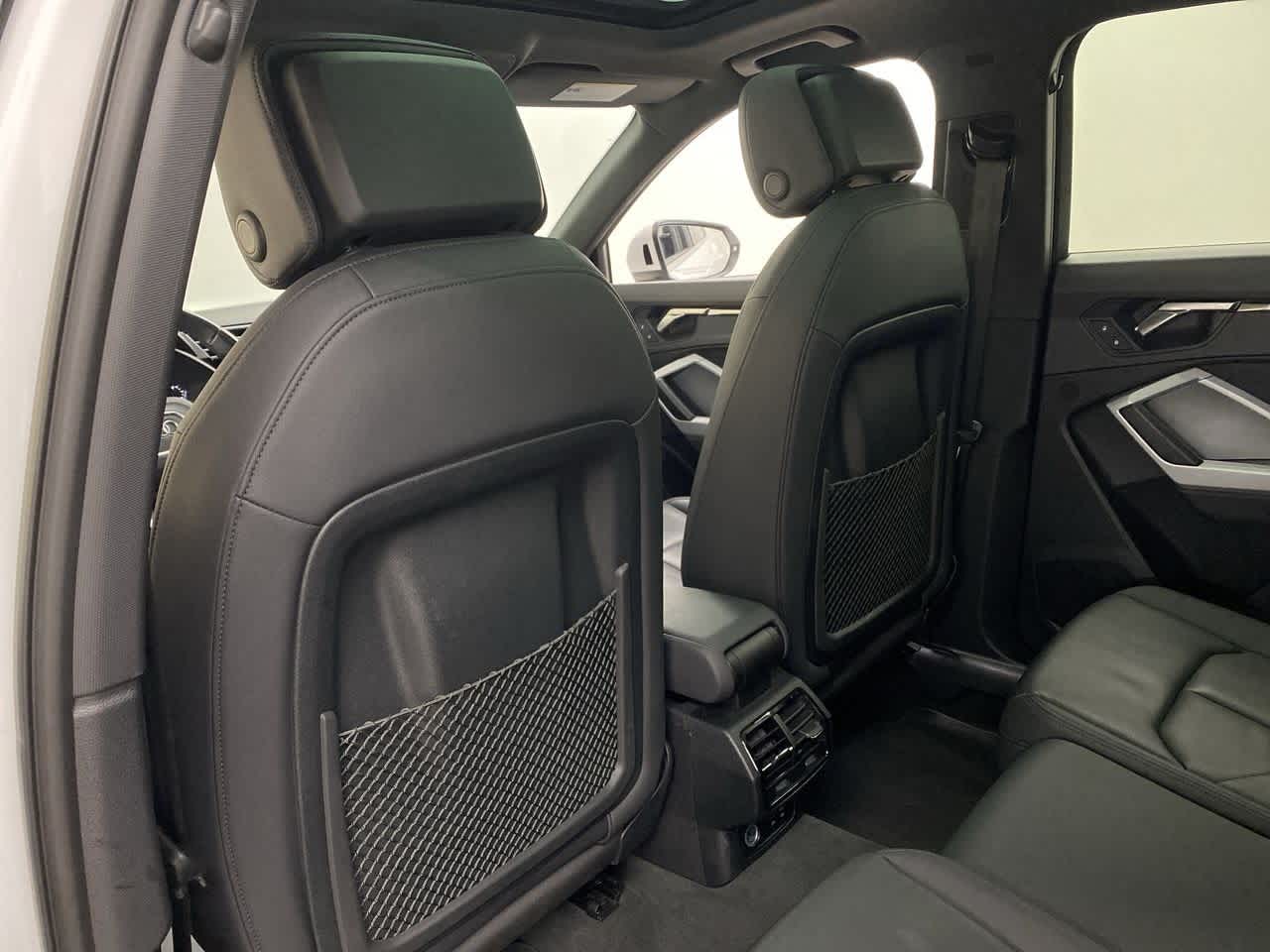 Thumbnail: 2024 Audi Q3 - 16