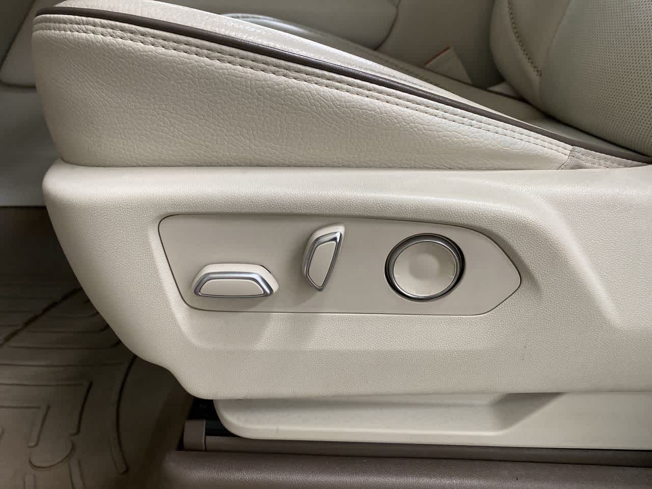 Thumbnail: 2021 GMC Yukon - 14