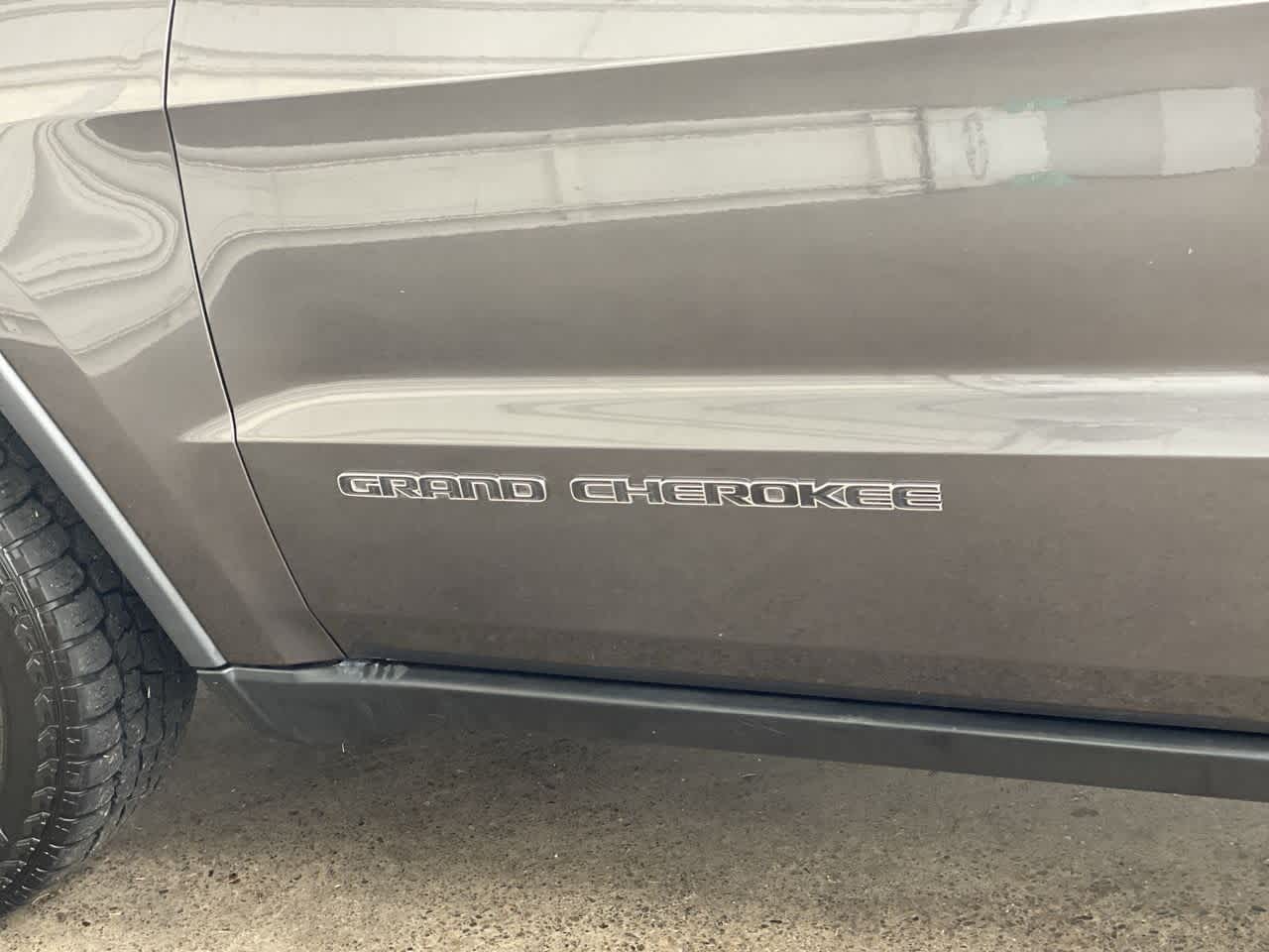 Thumbnail: 2019 Jeep Grand Cherokee - 10