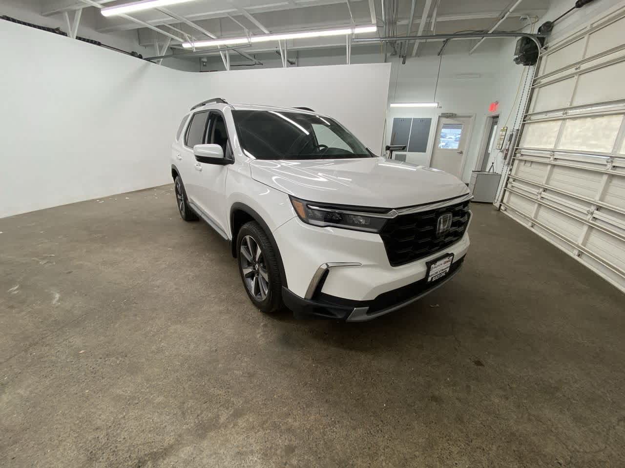Thumbnail: 2025 Honda Pilot - 8