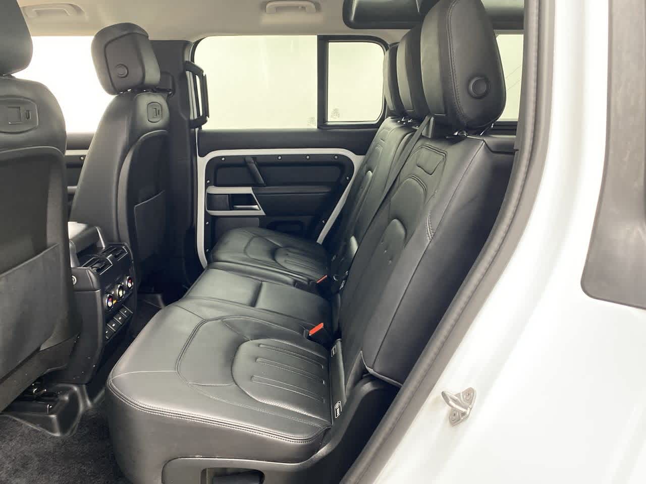 Thumbnail: 2020 Land Rover Defender - 17