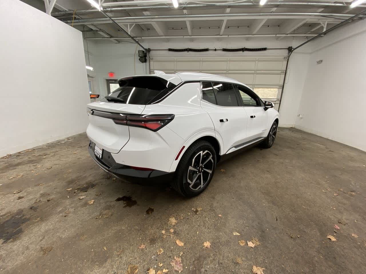 Thumbnail: 2025 Chevrolet Equinox - 6