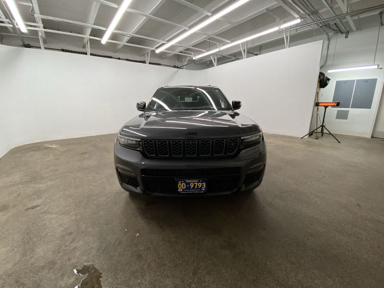 Thumbnail: 2023 Jeep Grand Cherokee - 9