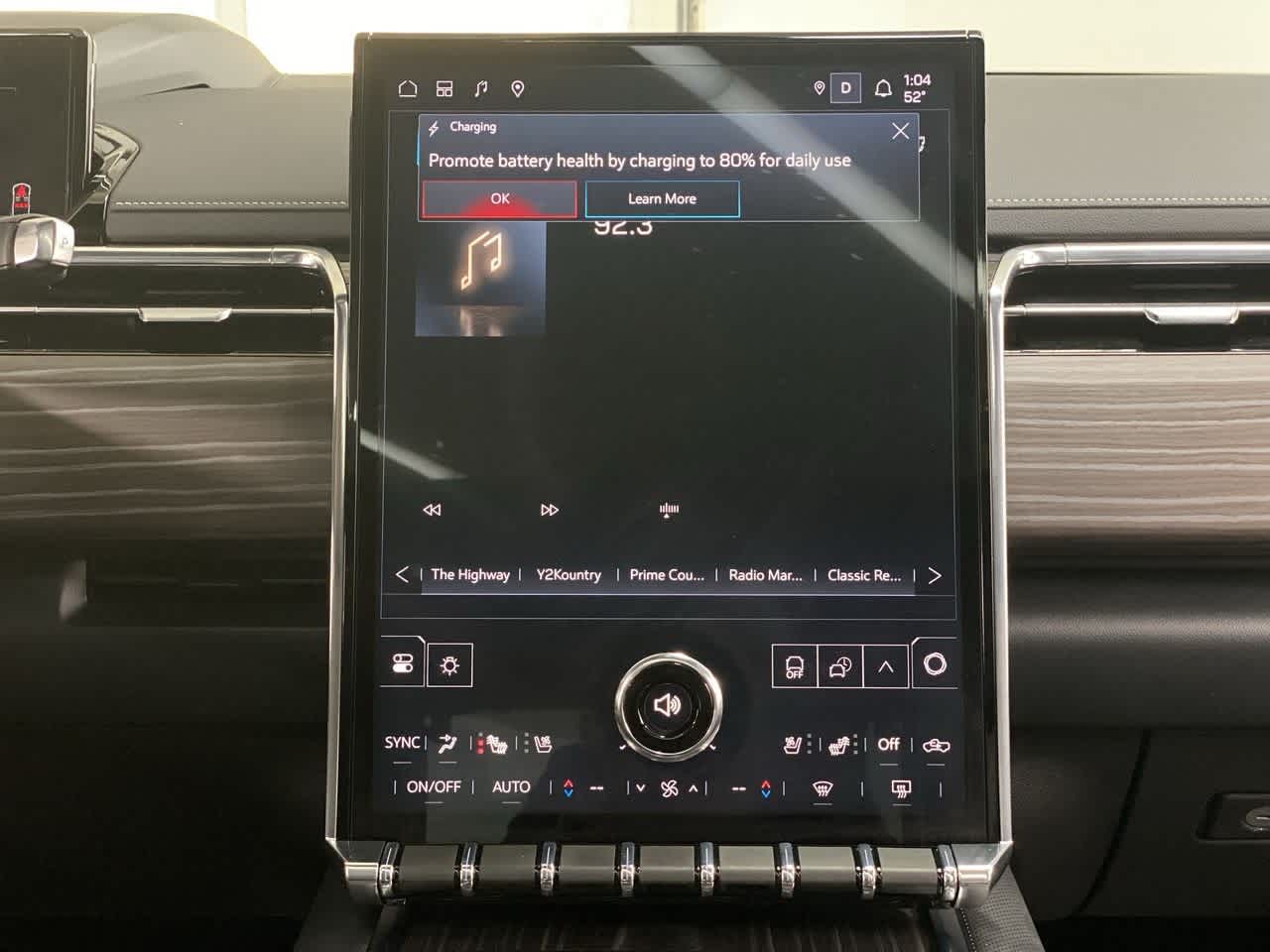 Thumbnail: 2025 GMC Sierra EV - 23