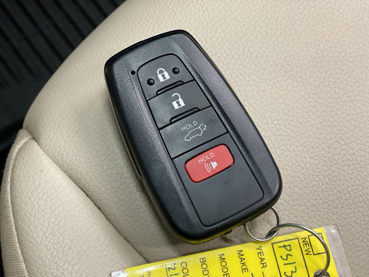 Thumbnail: 2023 Toyota Highlander - 29