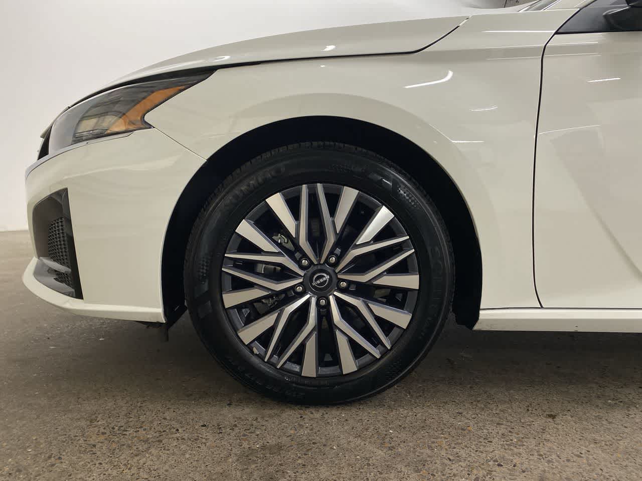 Thumbnail: 2025 Nissan Altima - 11