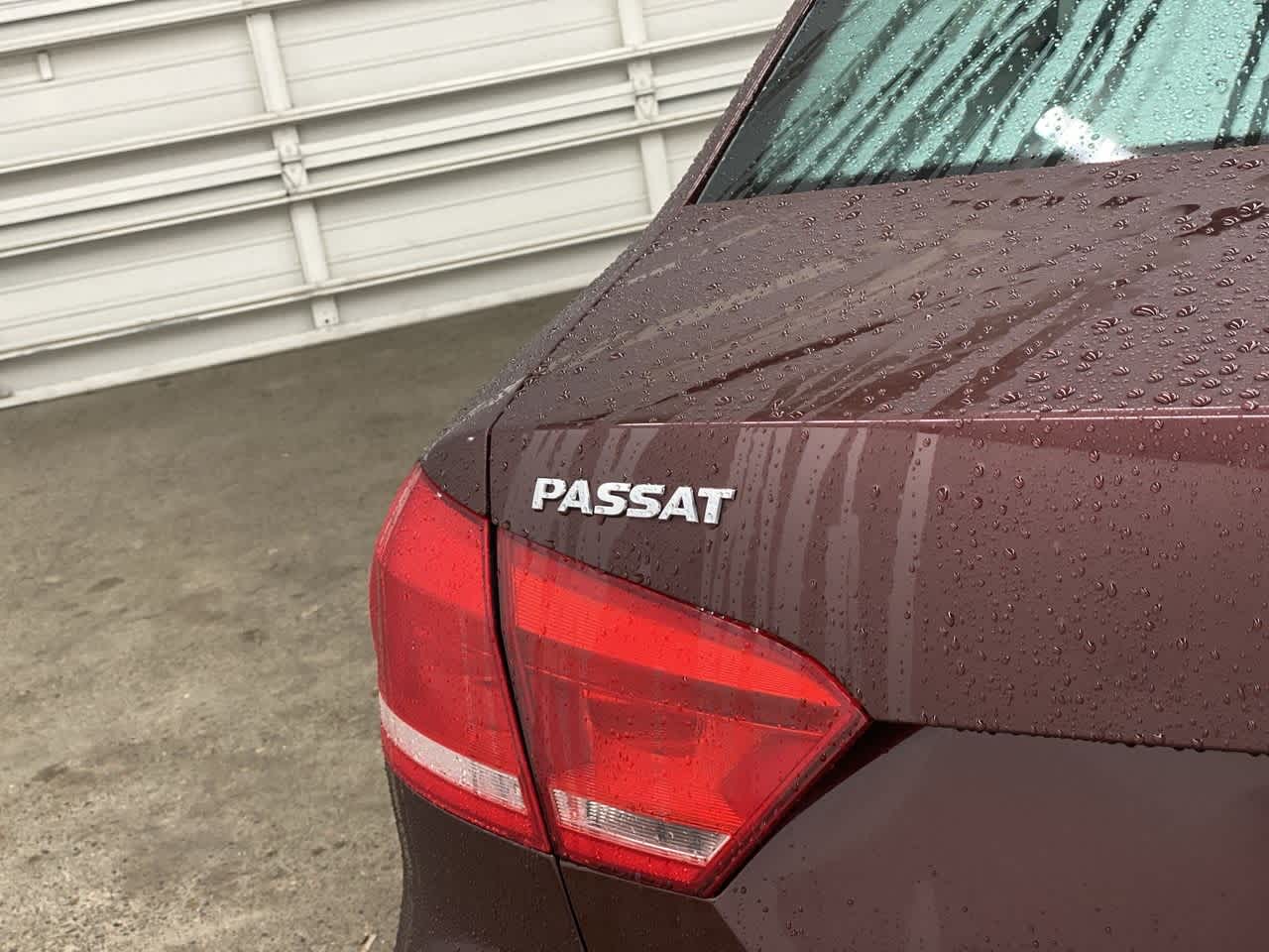 Thumbnail: 2014 Volkswagen Passat - 10