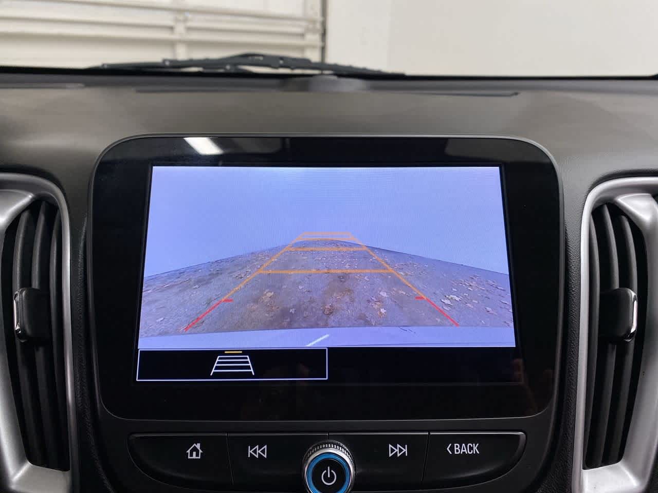 Thumbnail: 2023 Chevrolet Malibu - 25