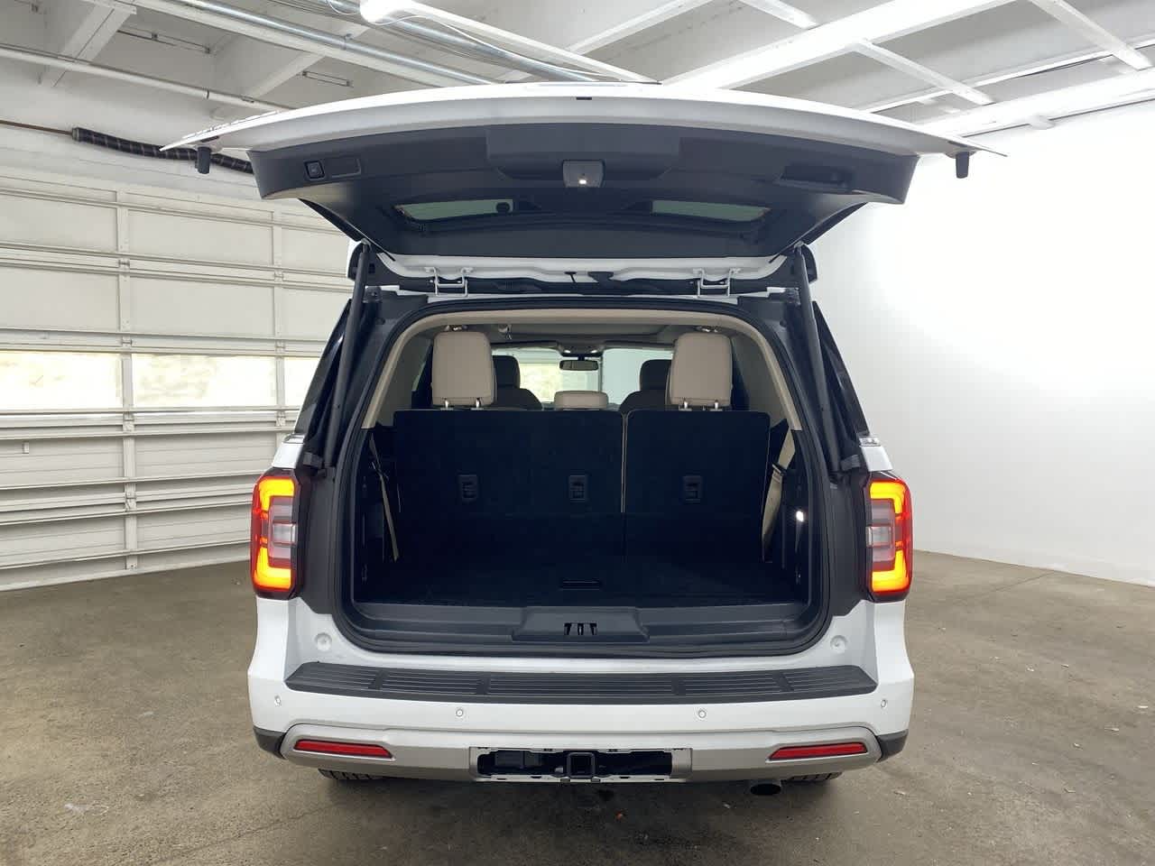 2023 Ford Expedition Limited 28