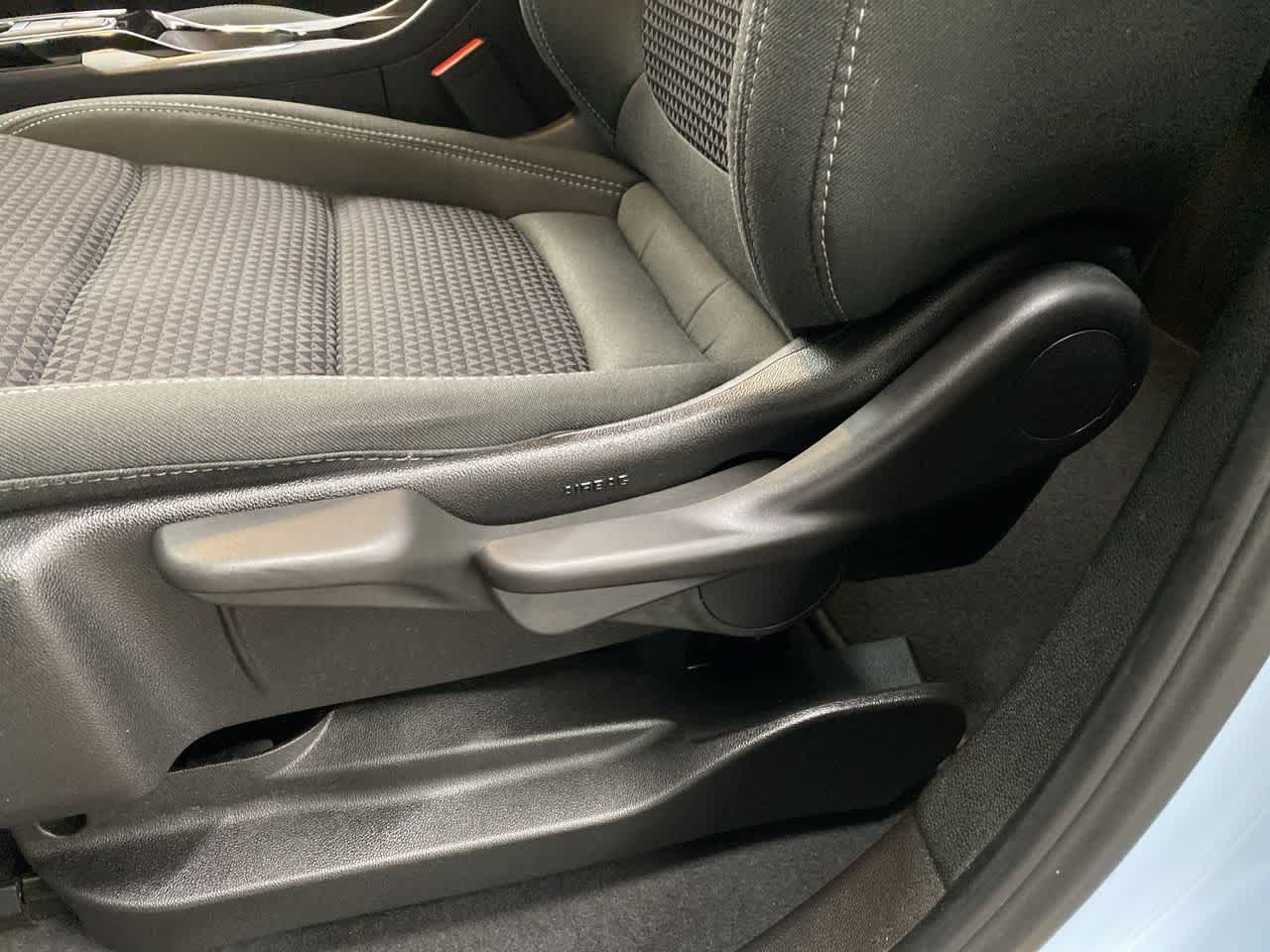 Thumbnail: 2023 Chevrolet Bolt EUV - 15