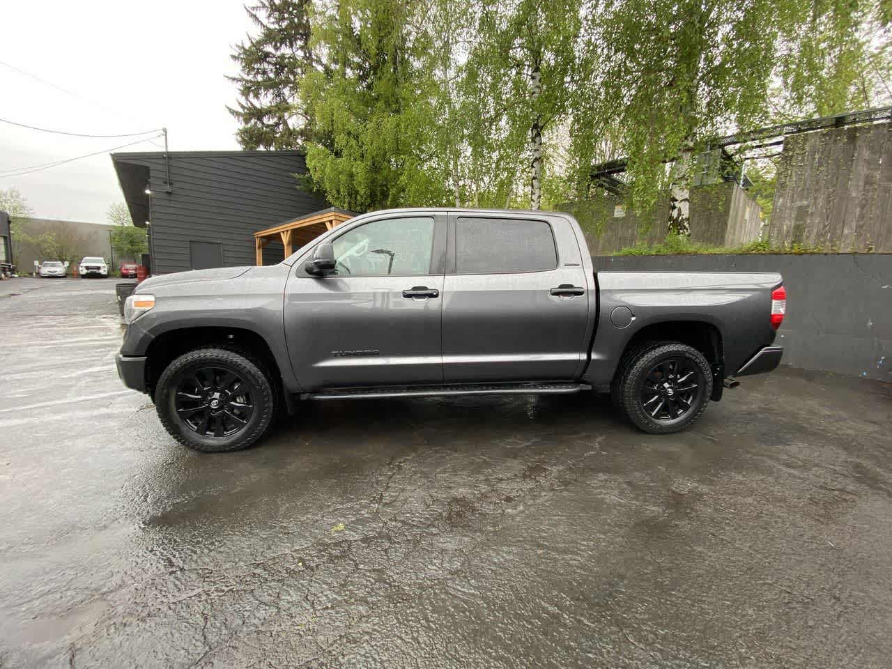 Thumbnail: 2021 Toyota Tundra - 3