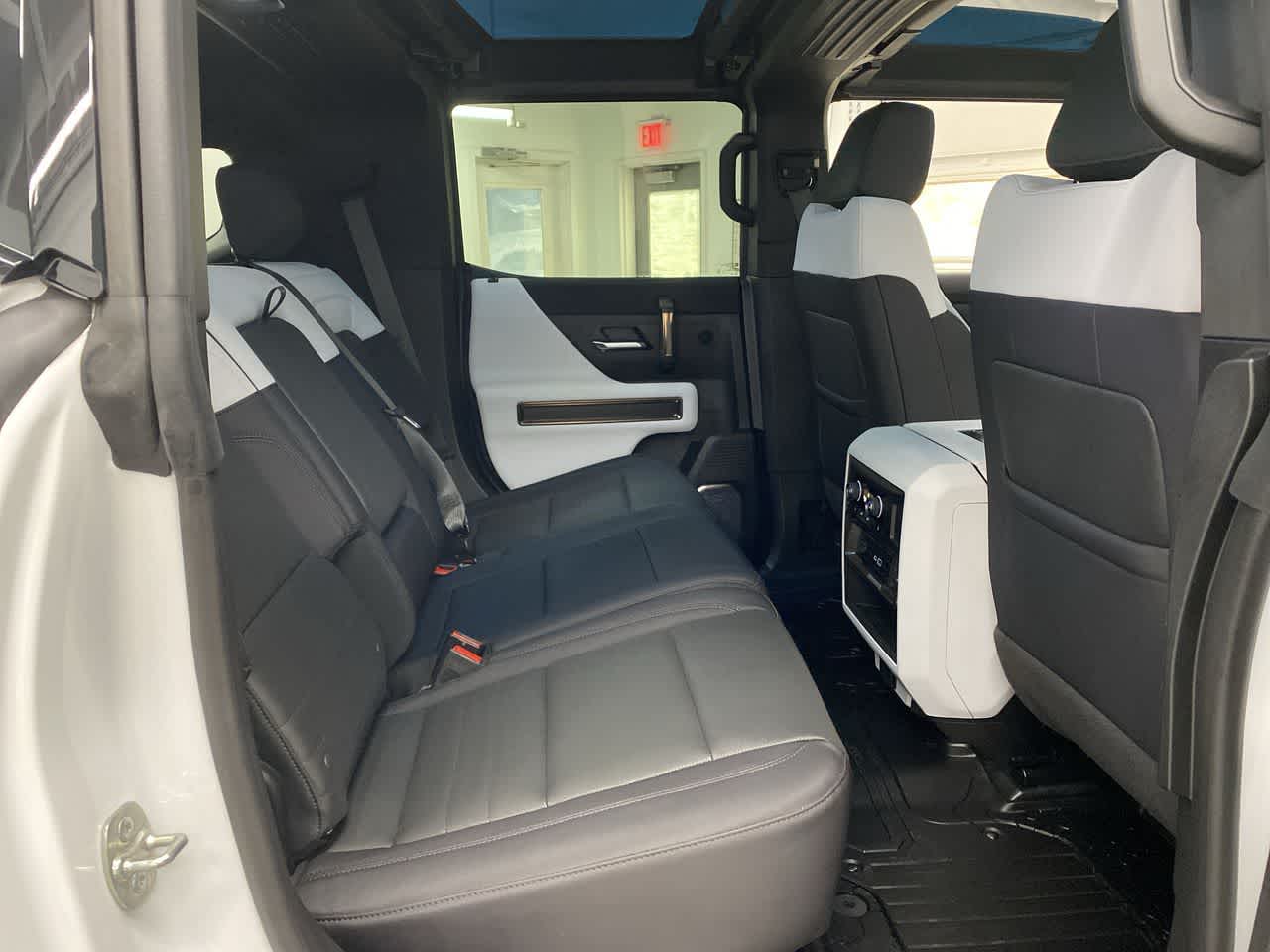 Thumbnail: 2025 GMC Hummer EV - 17