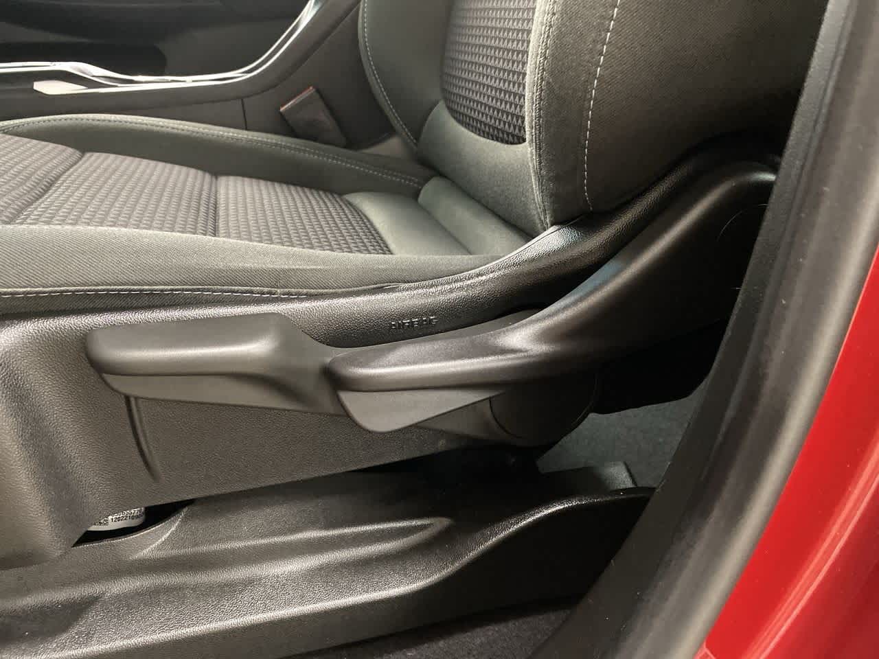 Thumbnail: 2022 Chevrolet Bolt EV - 15