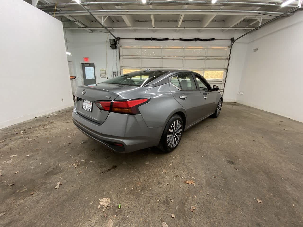 Thumbnail: 2023 Nissan Altima - 6