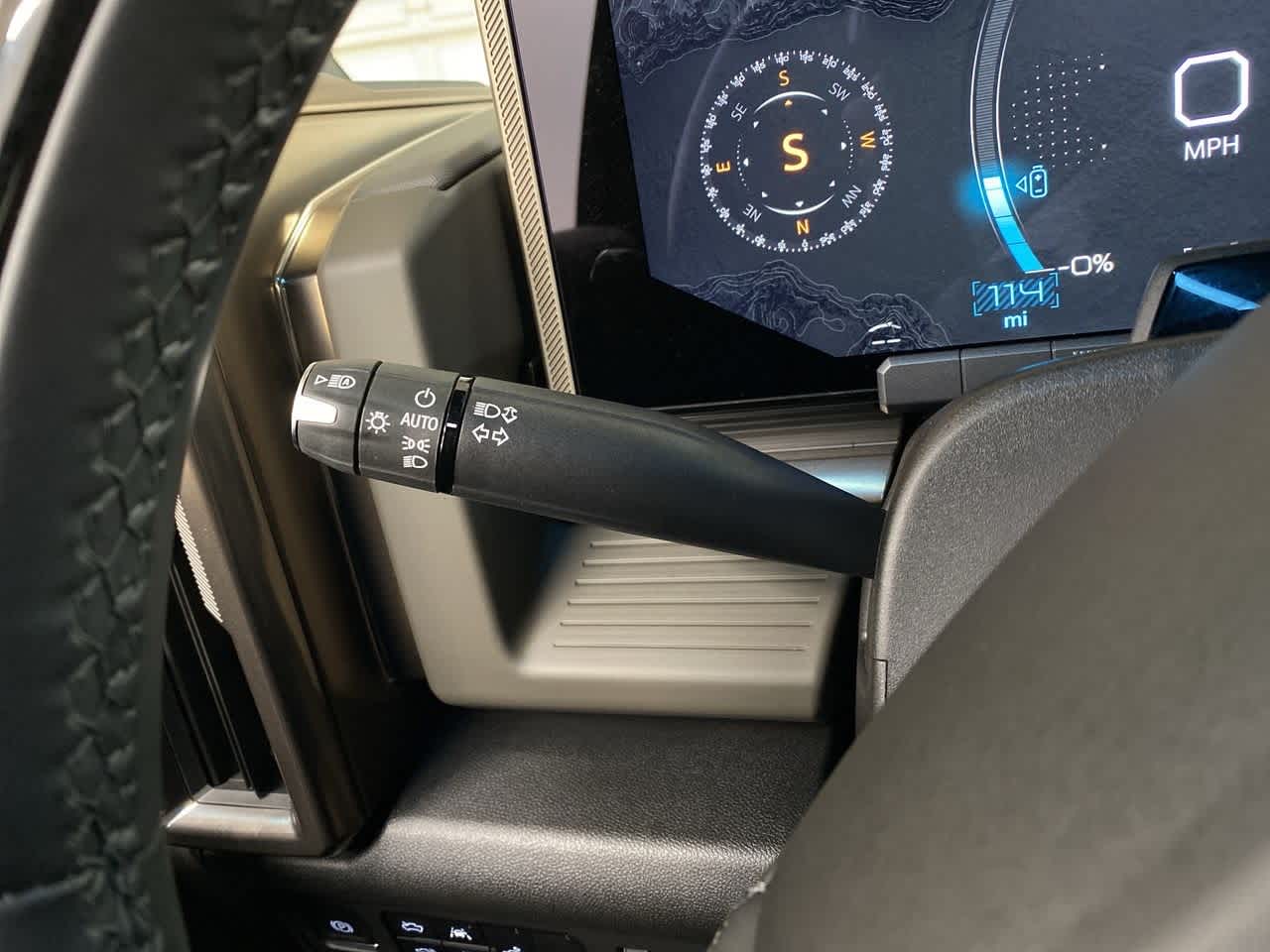 Thumbnail: 2025 GMC Hummer EV - 24