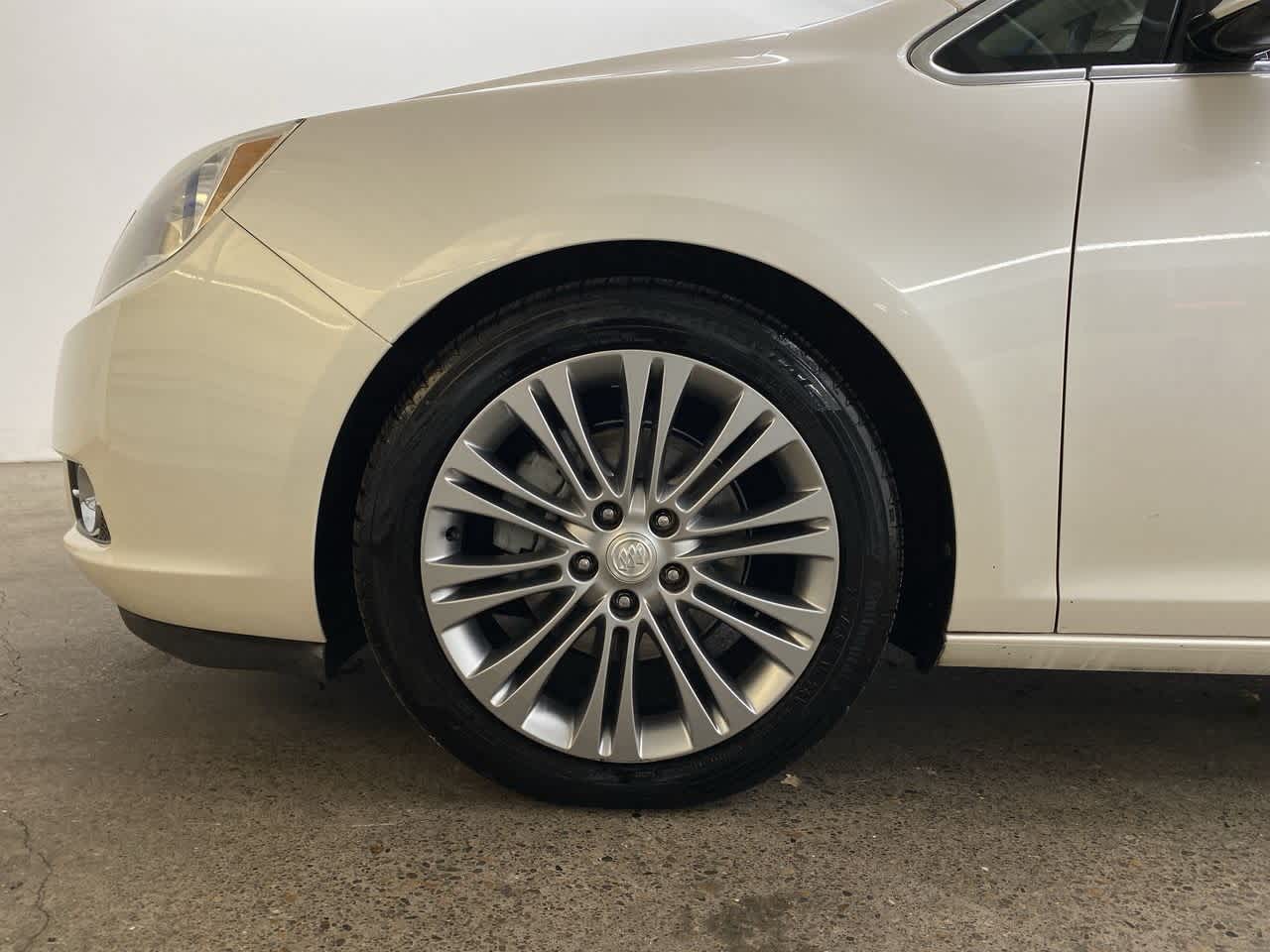 Thumbnail: 2012 Buick Verano - 12