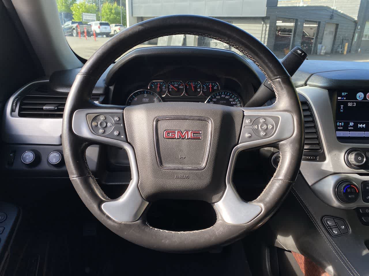 Thumbnail: 2019 GMC Yukon XL - 19