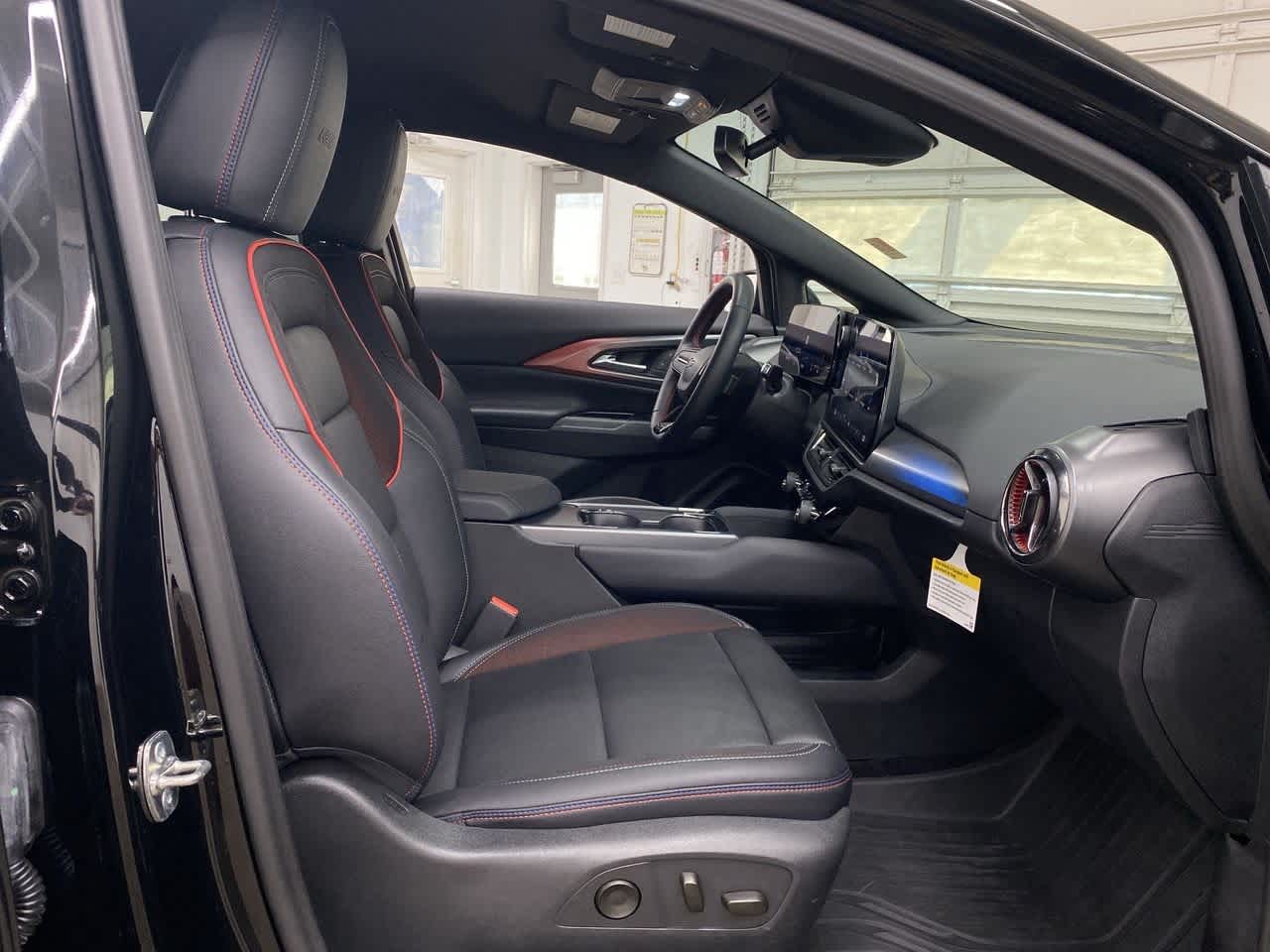 Thumbnail: 2024 Chevrolet Equinox - 20