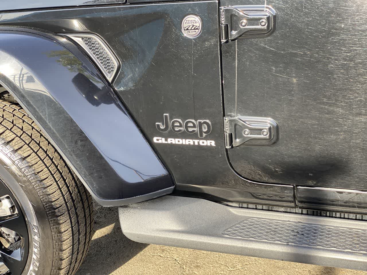 Thumbnail: 2021 Jeep Gladiator - 10