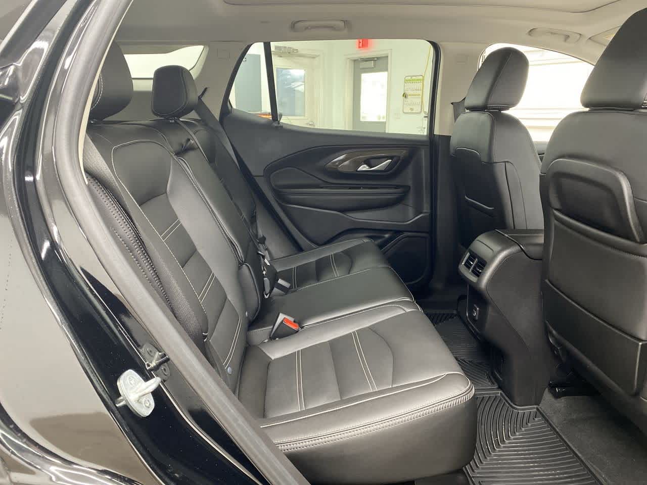 Thumbnail: 2022 GMC Terrain - 17