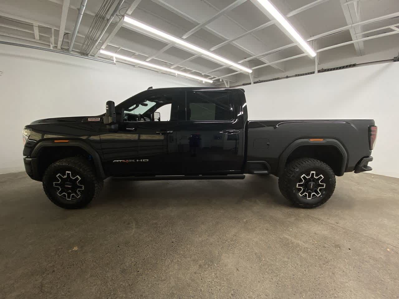 Thumbnail: 2024 GMC Sierra 2500 - 3