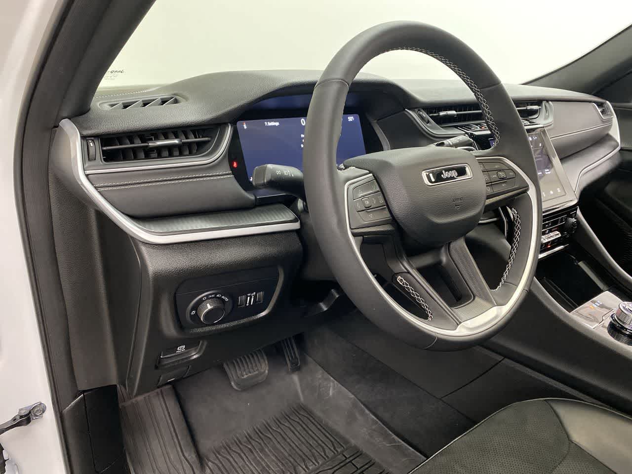 Thumbnail: 2025 Jeep Grand Cherokee - 2