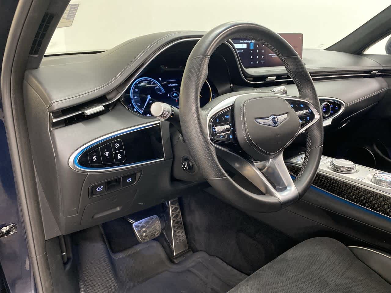 Thumbnail: 2022 Genesis GV70 - 2