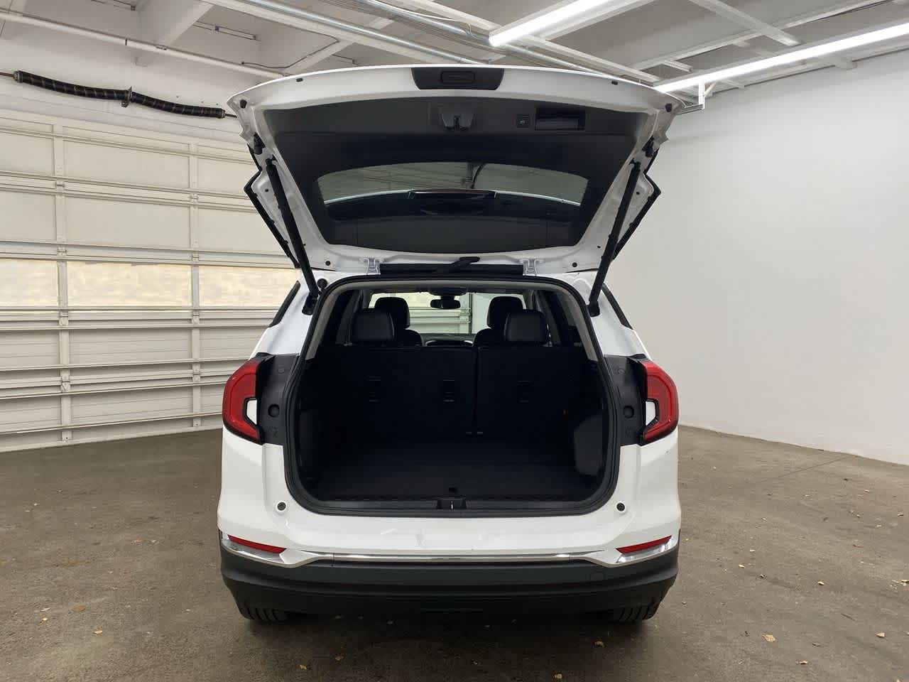 Thumbnail: 2023 GMC Terrain - 30