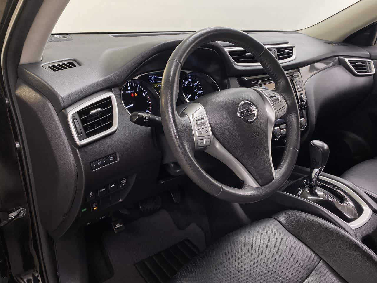 Thumbnail: 2016 Nissan Rogue - 2