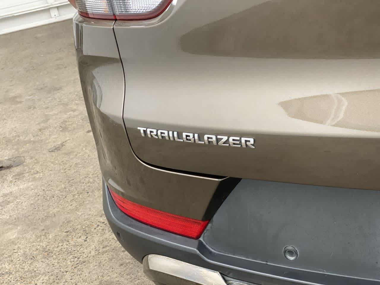 Thumbnail: 2022 Chevrolet TrailBlazer - 10