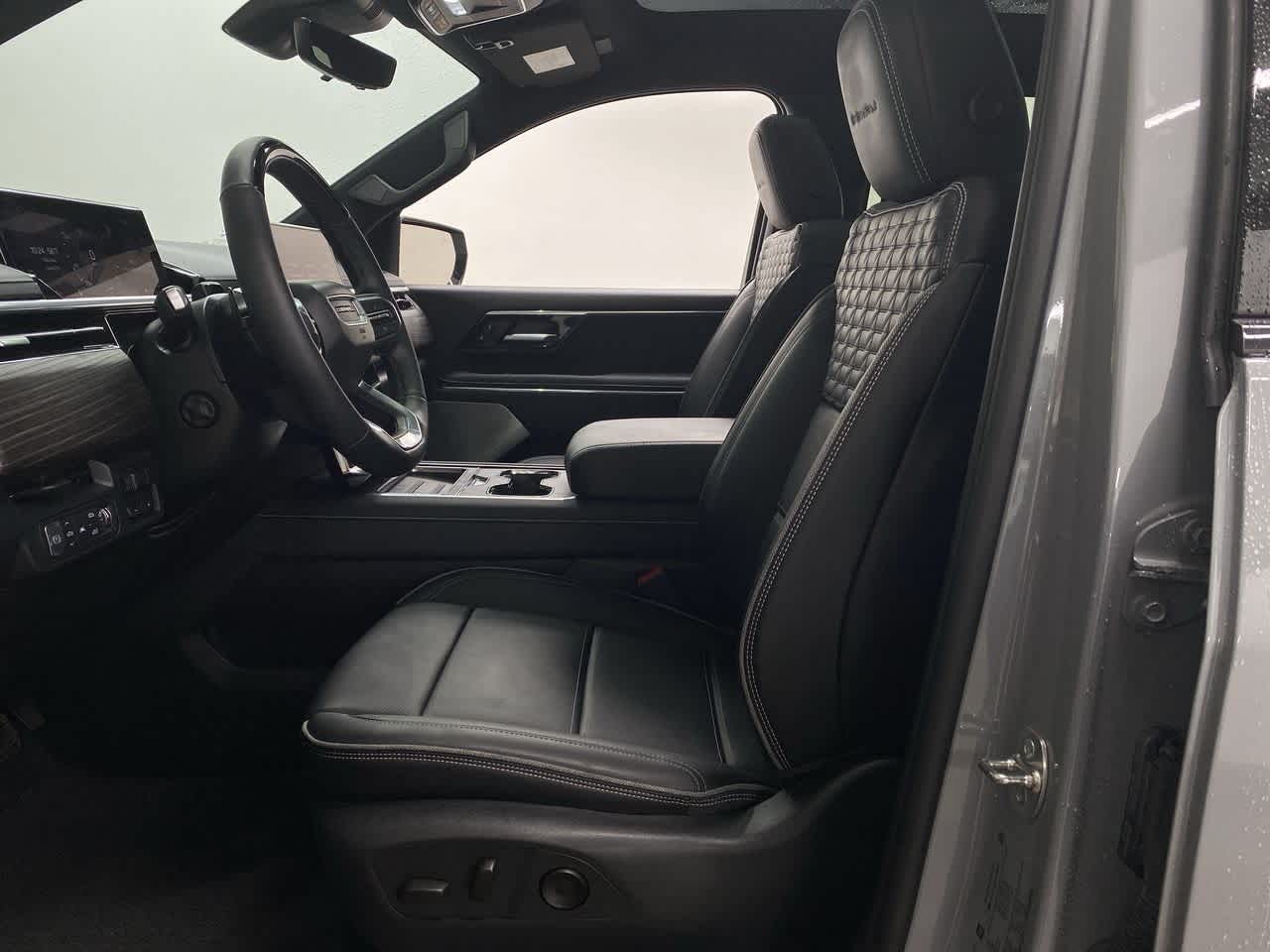 Thumbnail: 2024 GMC Sierra EV - 14