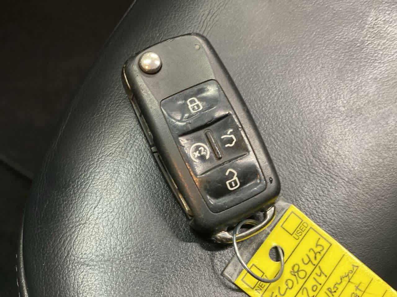 Thumbnail: 2014 Volkswagen Passat - 31