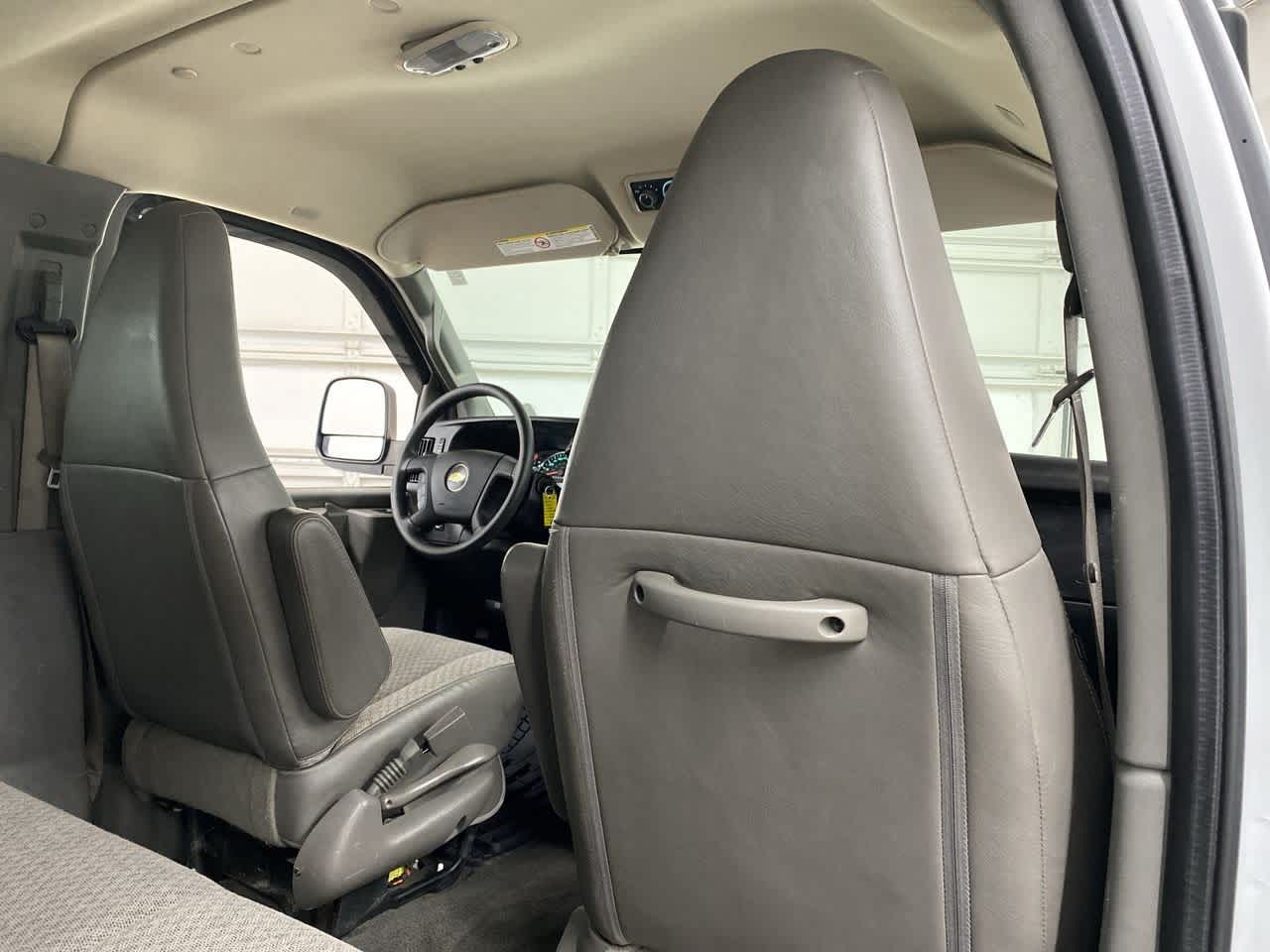 Thumbnail: 2017 Chevrolet Express - 15