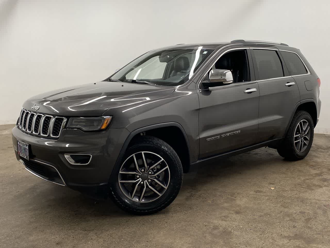 Thumbnail: 2019 Jeep Grand Cherokee - 1