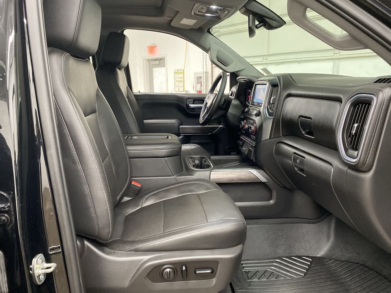 Thumbnail: 2020 Chevrolet Silverado 1500 - 18