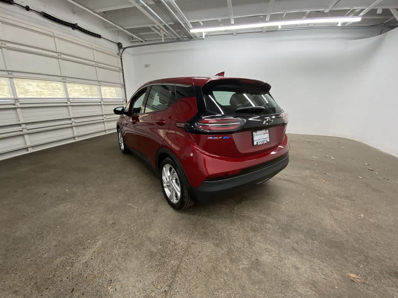Thumbnail: 2022 Chevrolet Bolt EV - 4