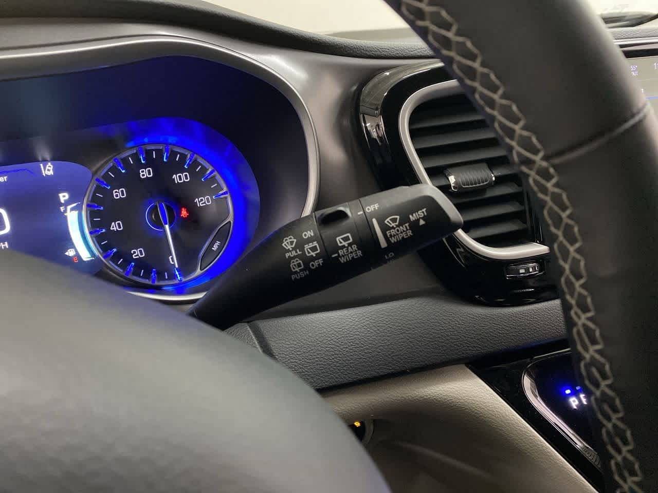 Thumbnail: 2023 Chrysler Pacifica - 21