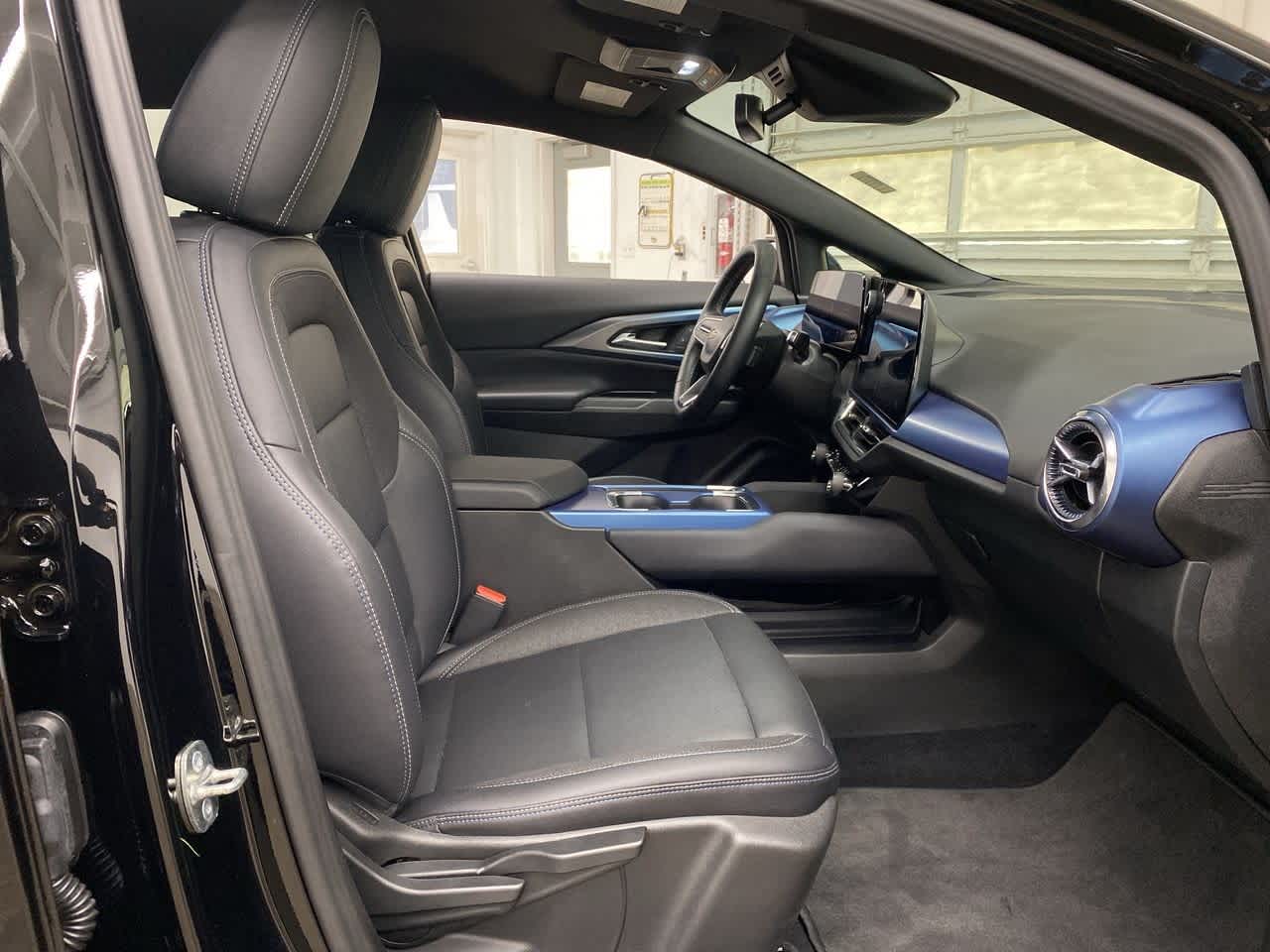 Thumbnail: 2025 Chevrolet Equinox - 19