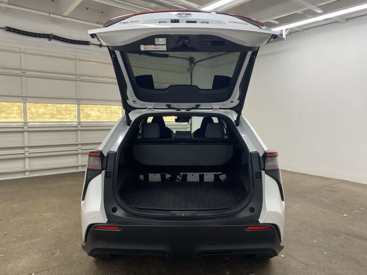 Thumbnail: 2023 Toyota bZ4X - 30