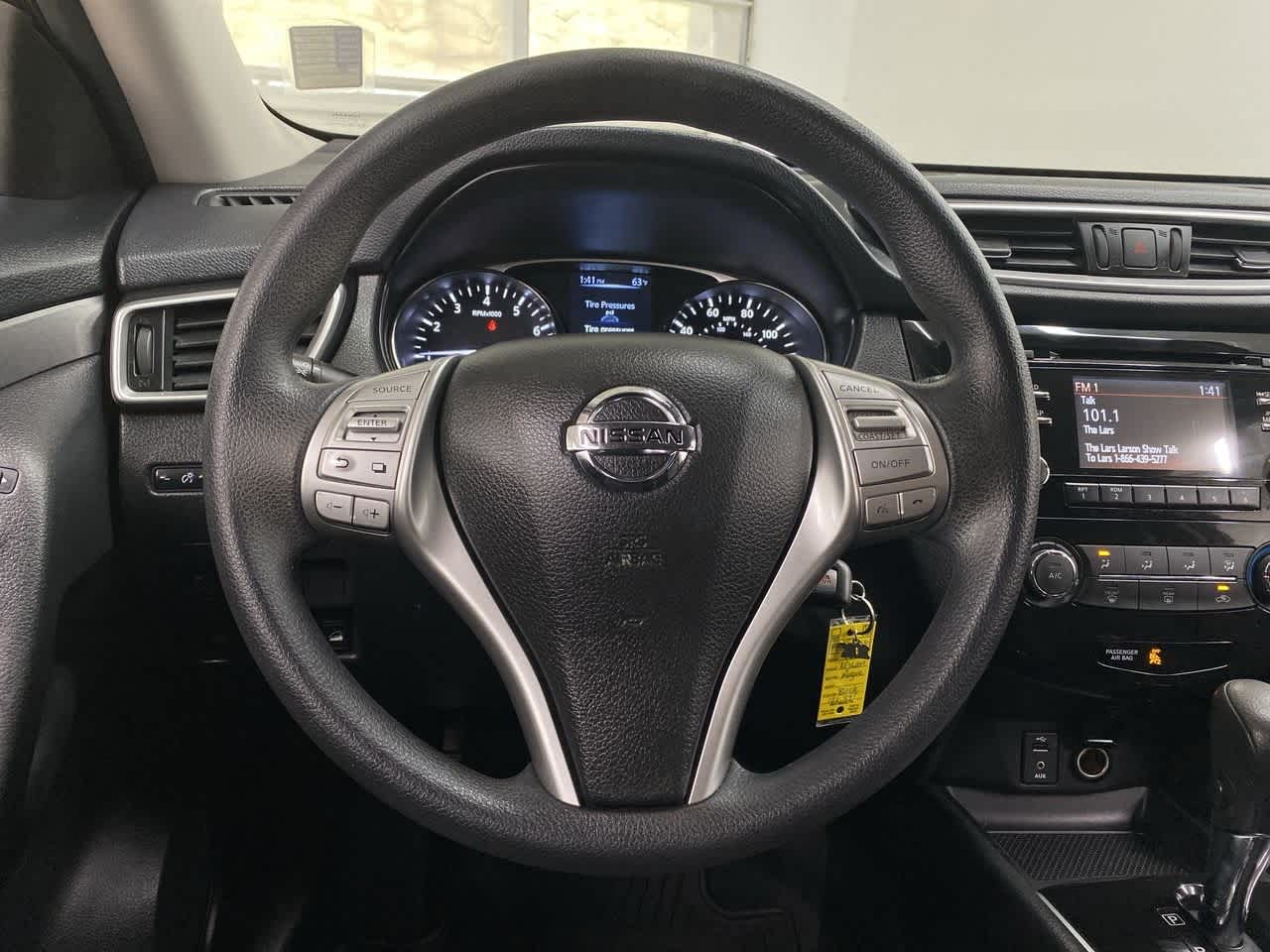 Thumbnail: 2015 Nissan Rogue - 20