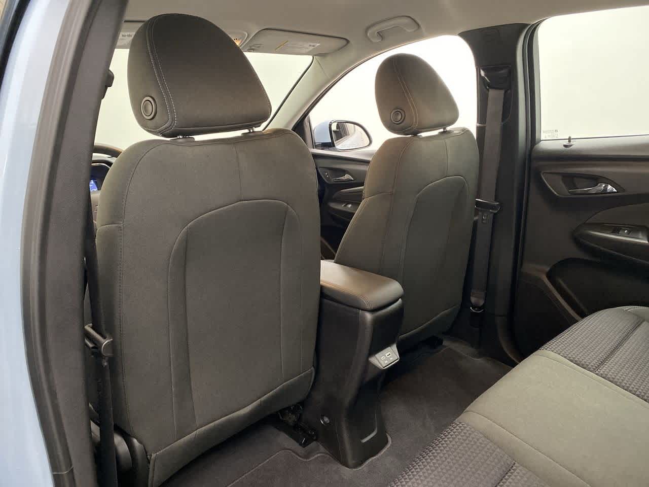 Thumbnail: 2023 Chevrolet Bolt EUV - 16