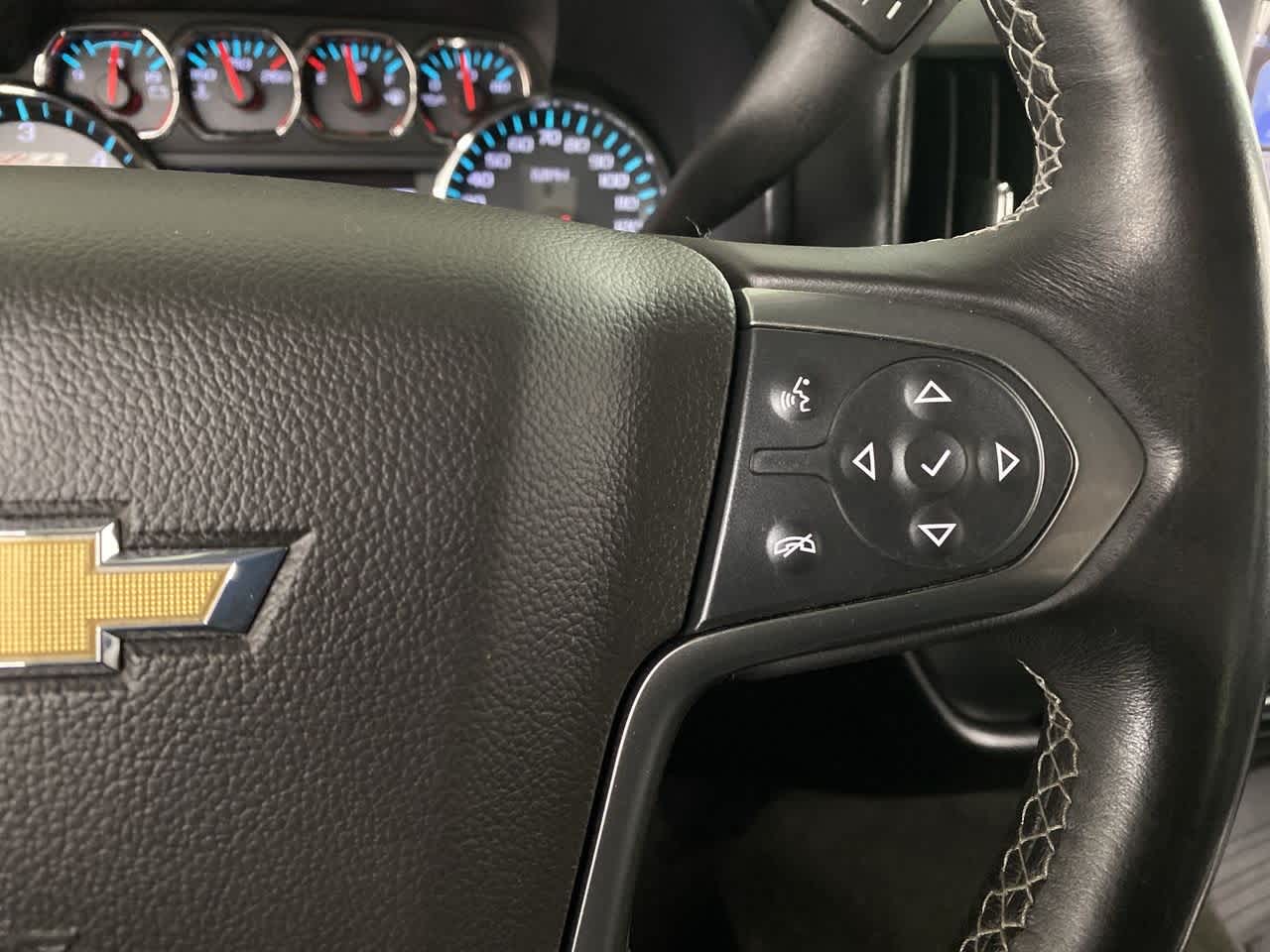 Thumbnail: 2017 Chevrolet Silverado 1500 - 21