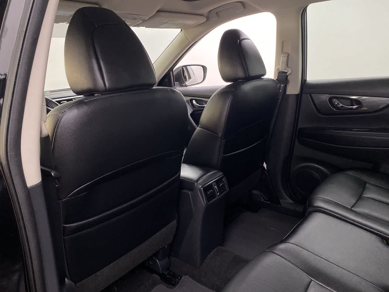 Thumbnail: 2016 Nissan Rogue - 17