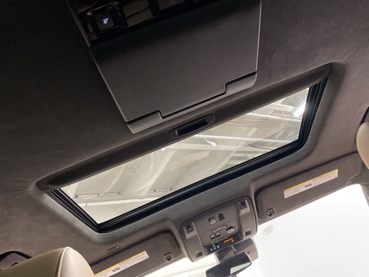 Thumbnail: 2020 Cadillac Escalade - 19