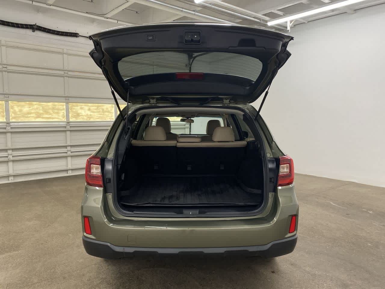 Thumbnail: 2015 Subaru Outback - 30