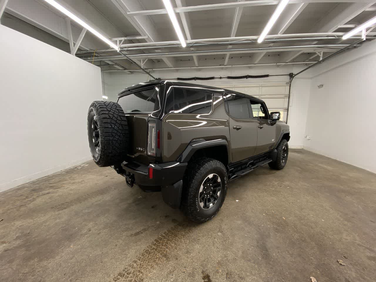 Thumbnail: 2024 GMC Hummer EV - 6