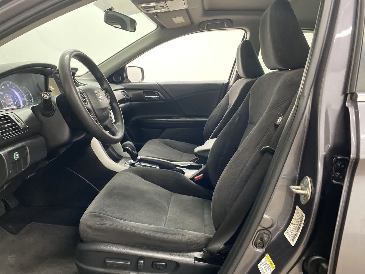 Thumbnail: 2015 Honda Accord - 13