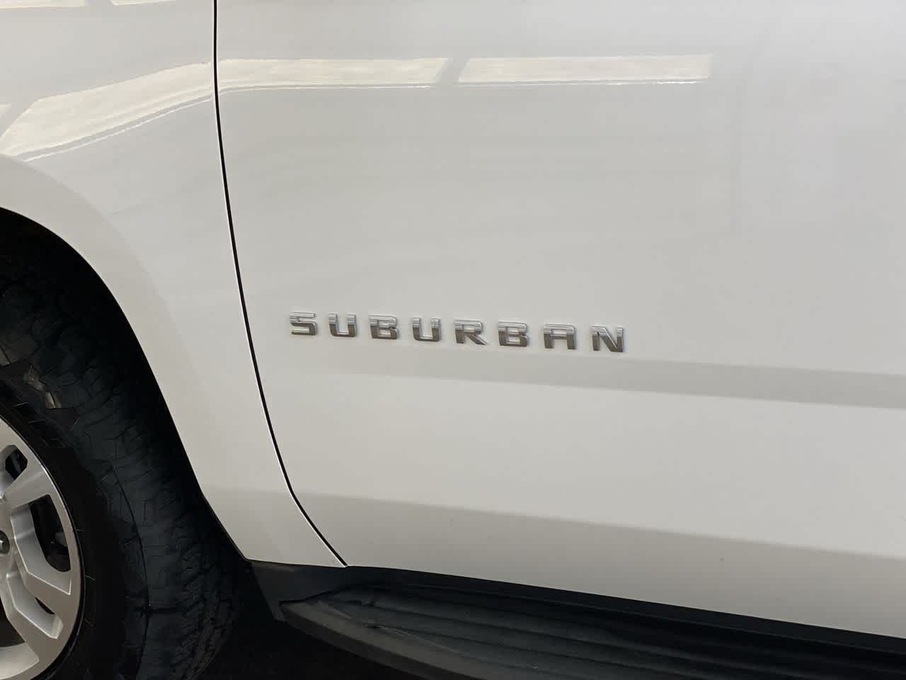 Thumbnail: 2018 Chevrolet Suburban - 10