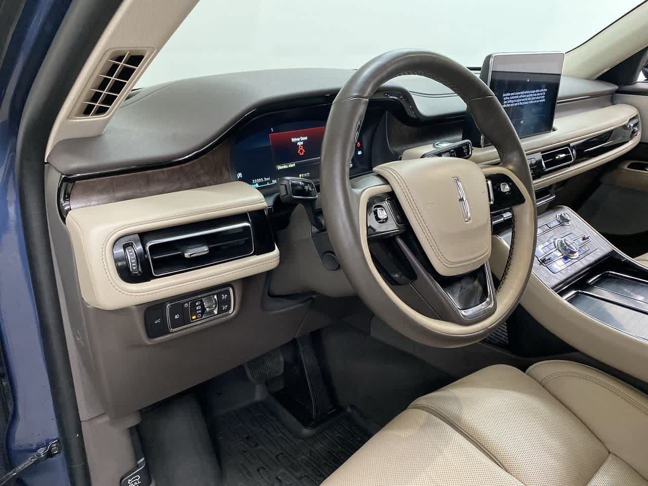 Thumbnail: 2020 Lincoln Aviator - 2