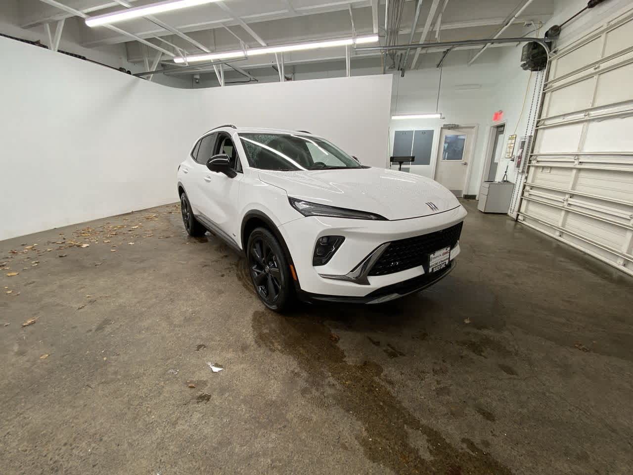 Thumbnail: 2025 Buick Envision - 8